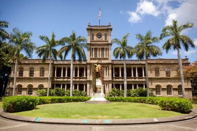 Iolani Palace